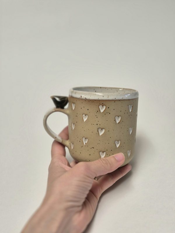 Ceramic mug with hearts