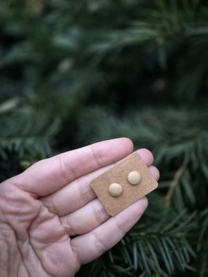 Ceramic stud earrings