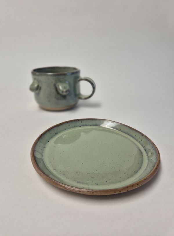 Ceramic tea set in green