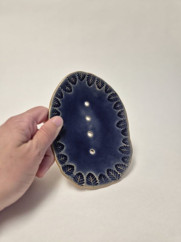 Ceramic soap dish in royal blue