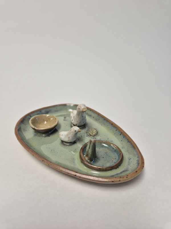 Ceramic jewelry holder
