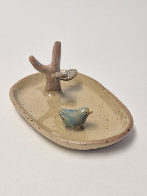 Ceramic jewelry holder
