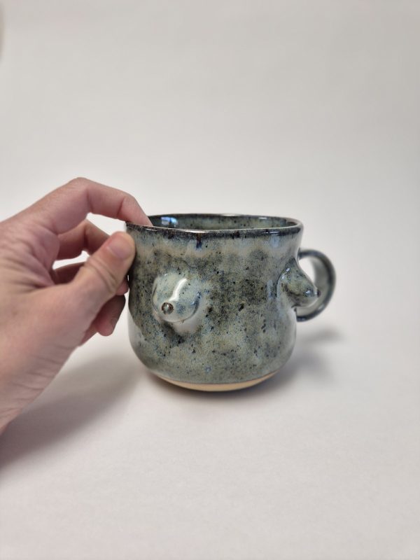 Ceramic body shaped mug