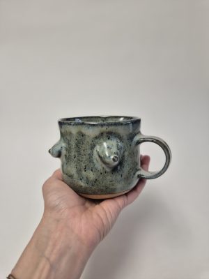 Ceramic body shaped mug