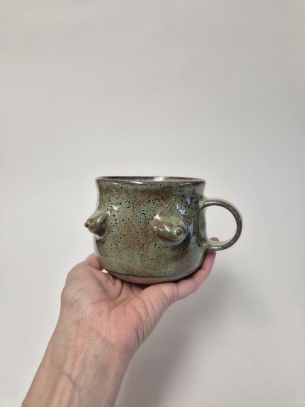 Ceramic body shaped mug