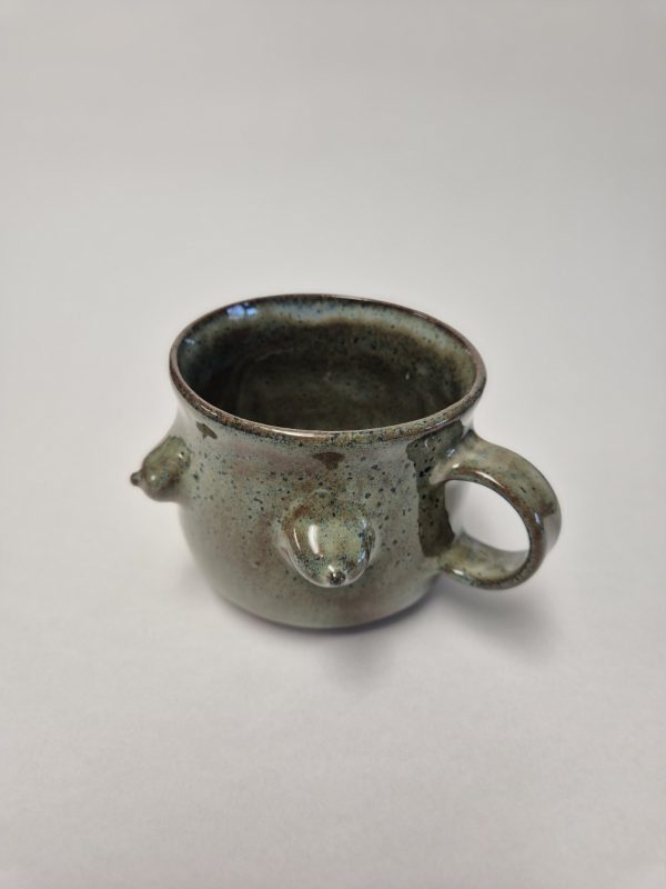 Ceramic body shaped mug