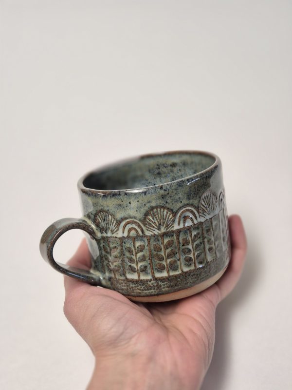 Textured coffee mug