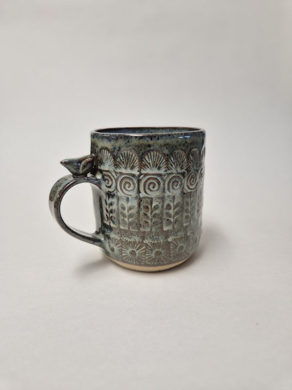 Big textured mug with bird