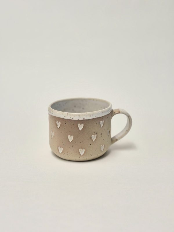 Ceramic mug with hearts