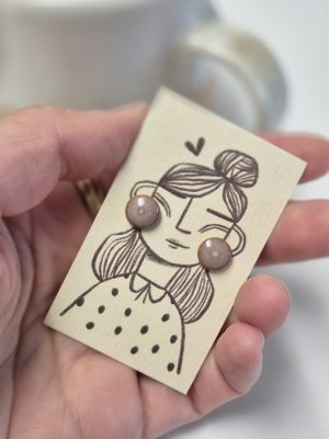 Ceramic stud earrings pink