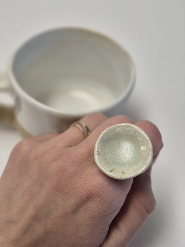 Ceramic statement ring